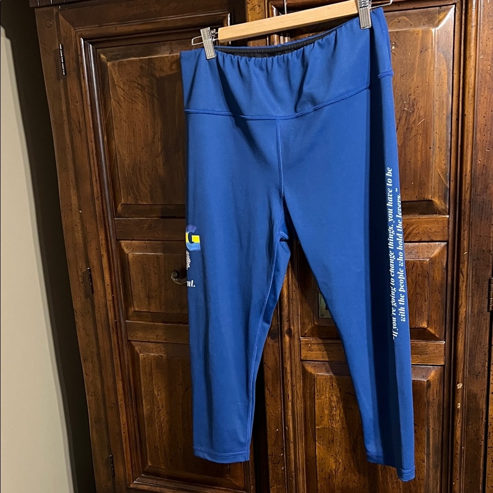 Kali/Miami Fitwear RBG Active Capri Legging Size XL